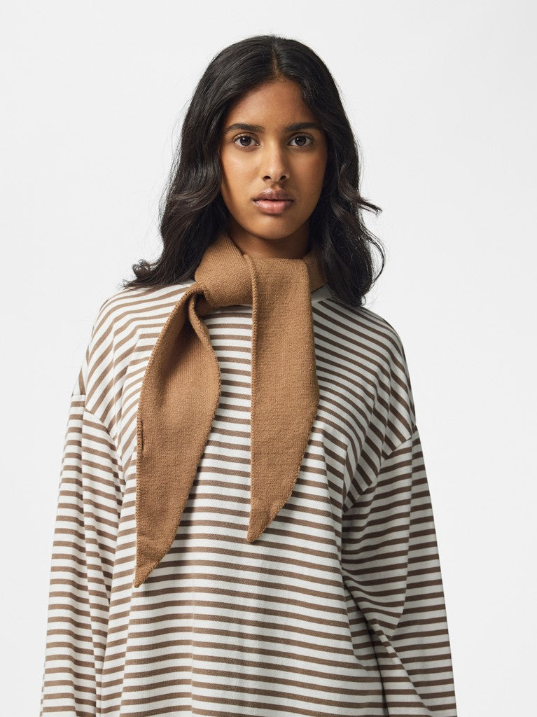 Pieces | Sjaaltje Komma Triangle toasted coconut NOOS