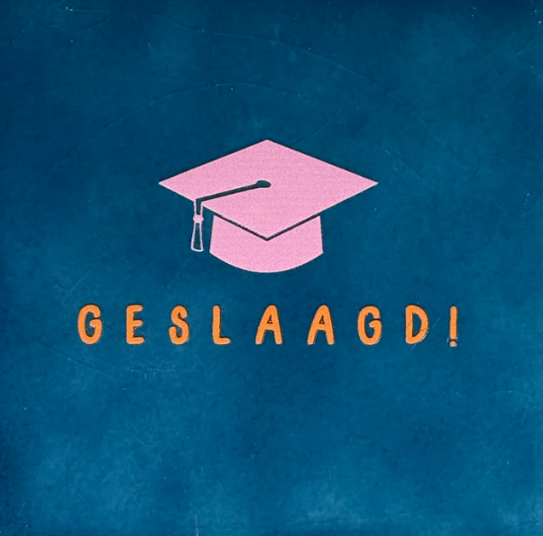 Yett | Tegeltje Geslaagd hoedje donkerblauw/oranje