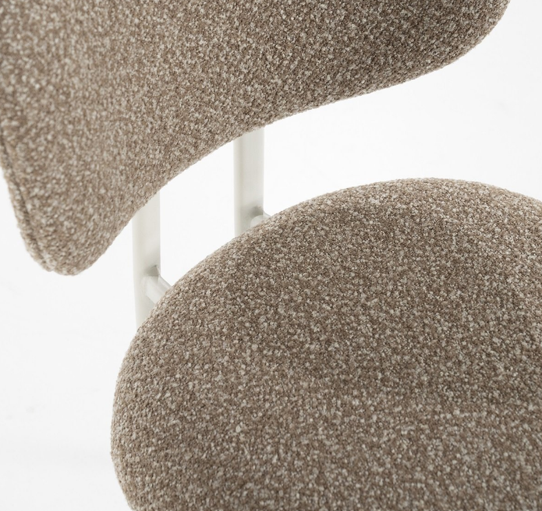 By Boo | Stoel Daybreak bruin met witte poot