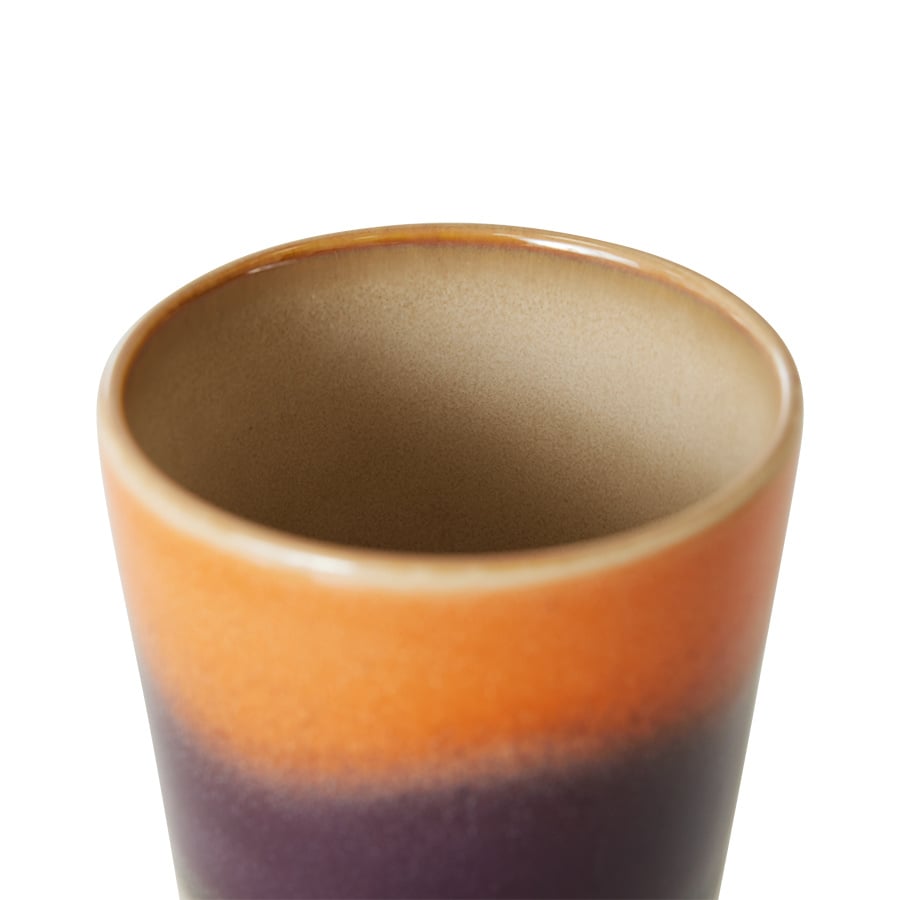 HK Living | 70's servies theemok rise