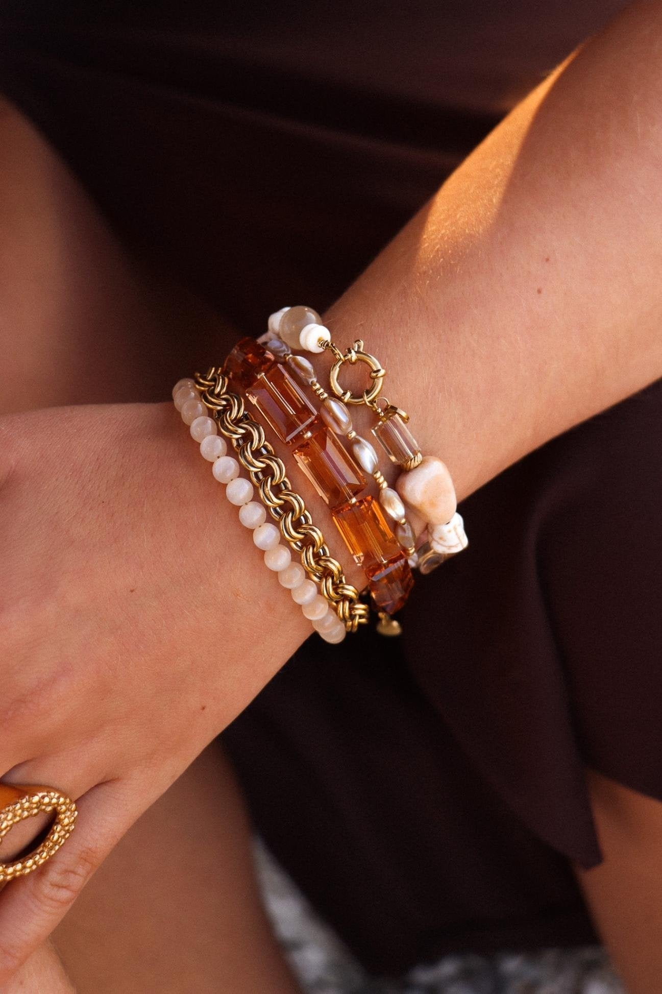 Label Kiki | Armband Cat eye beige gold