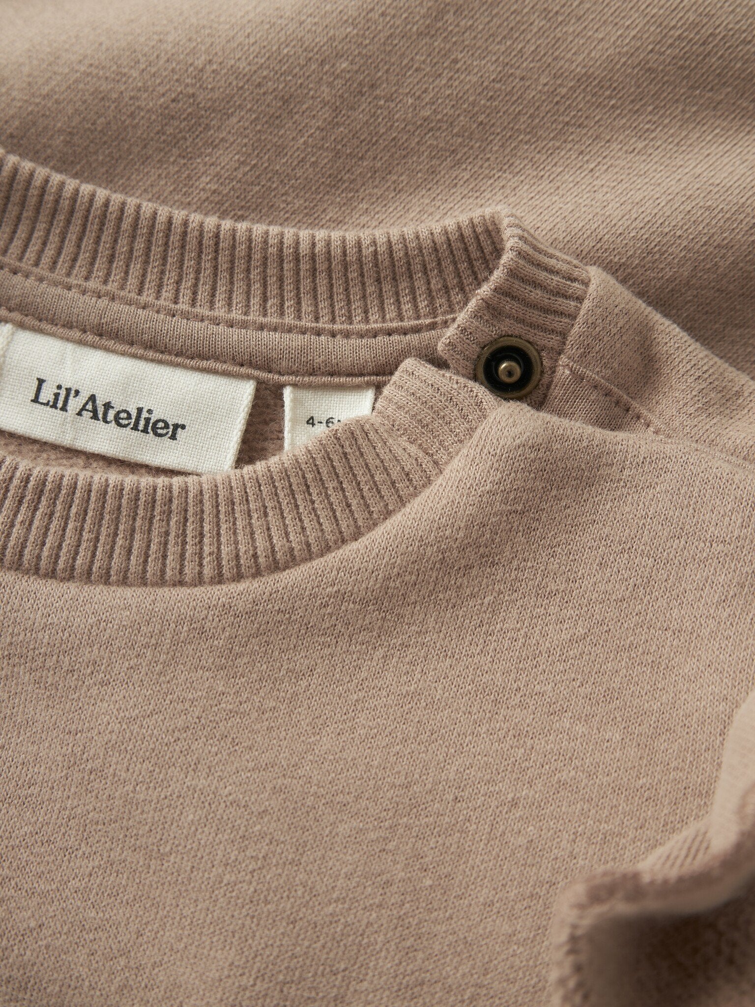 Lil Atelier | Sweater ILondon roebuck