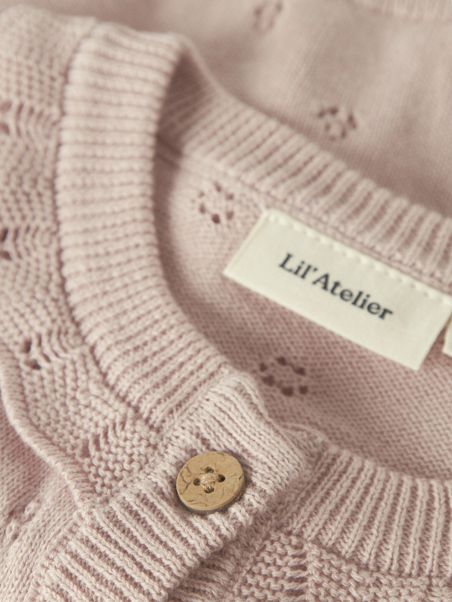 Lil Atelier | Vestje Dorina peach whip