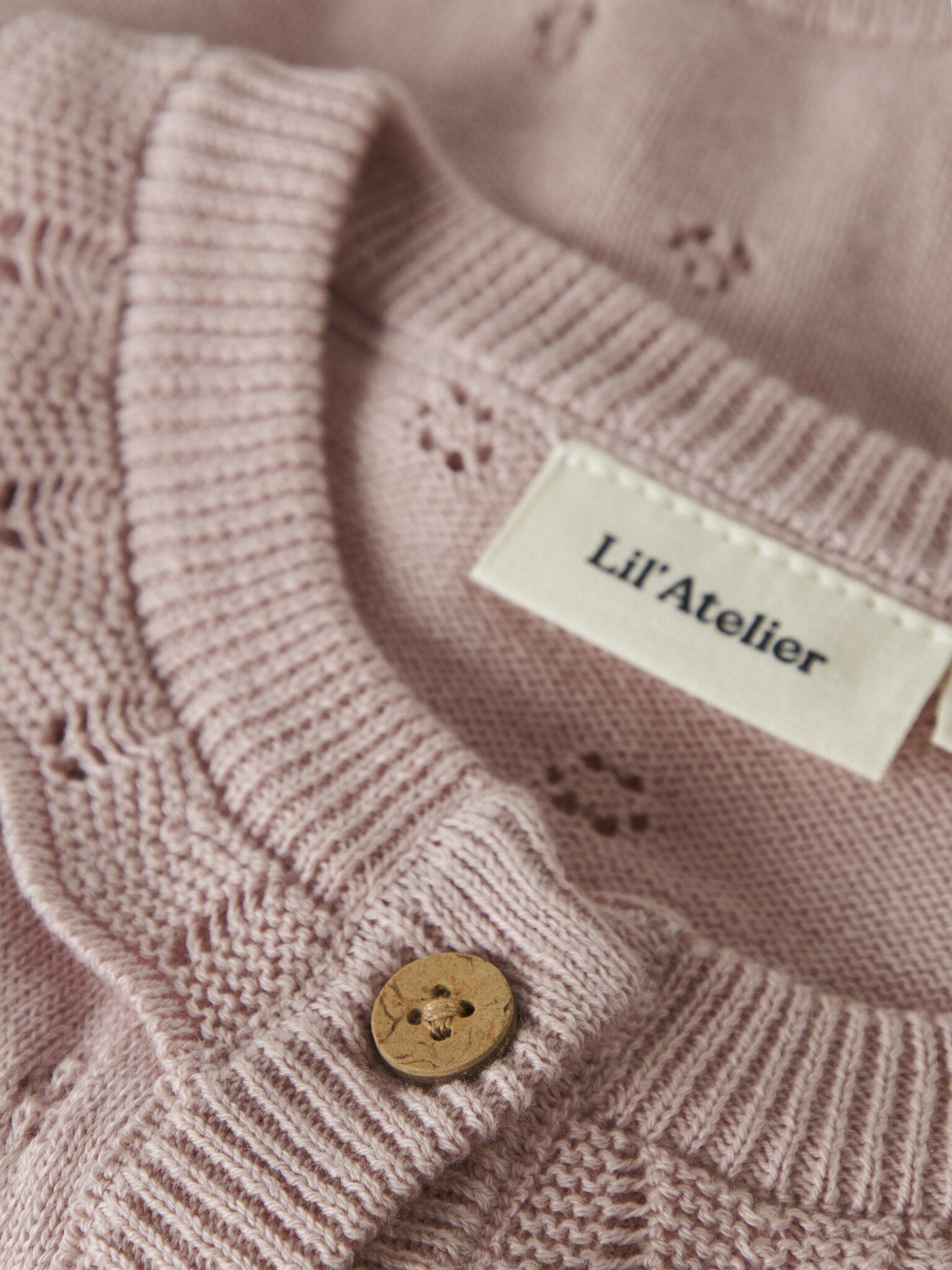 Lil Atelier | Vestje Dorina peach whip