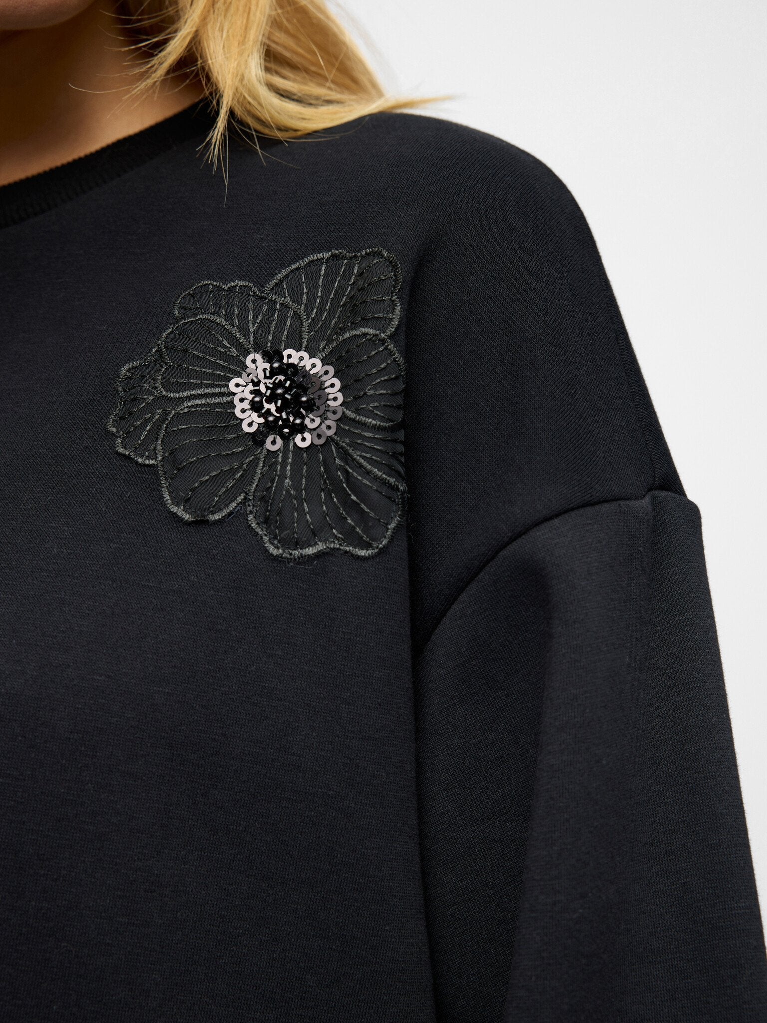 Object | Trui Carly black