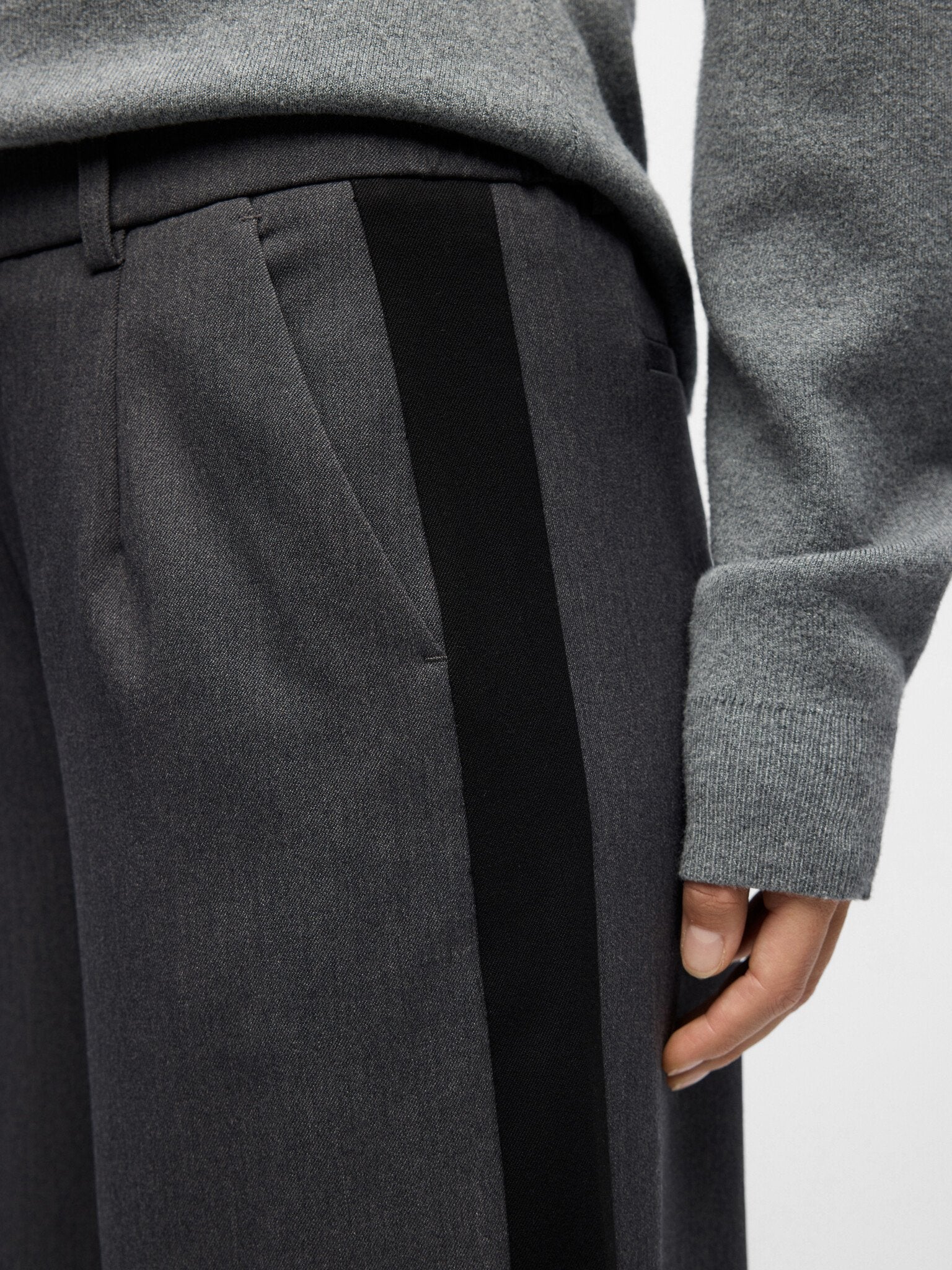 Object | Pantalon Lisa wide medium grey/black NOOS