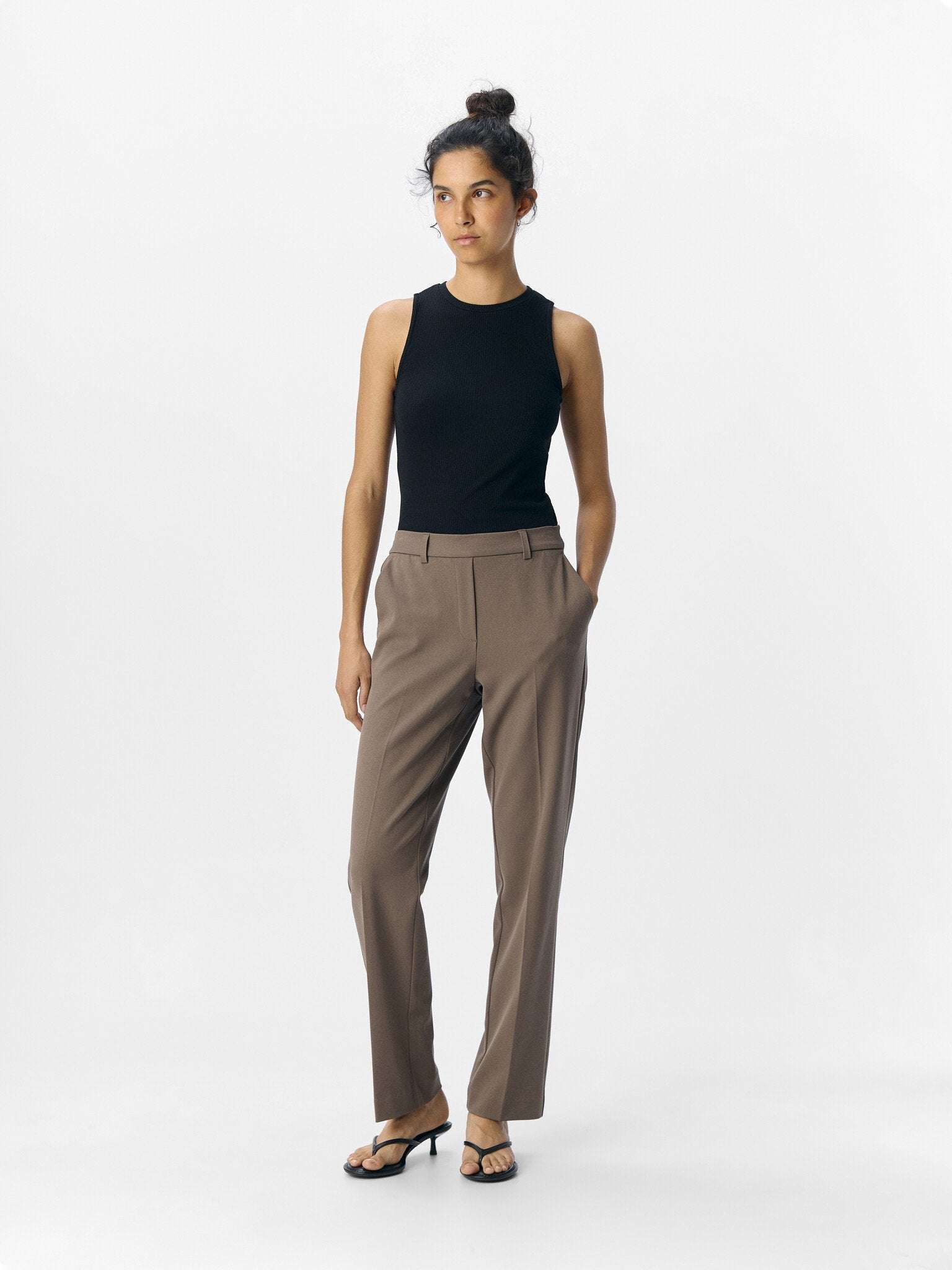 Object | Lisa straight morel