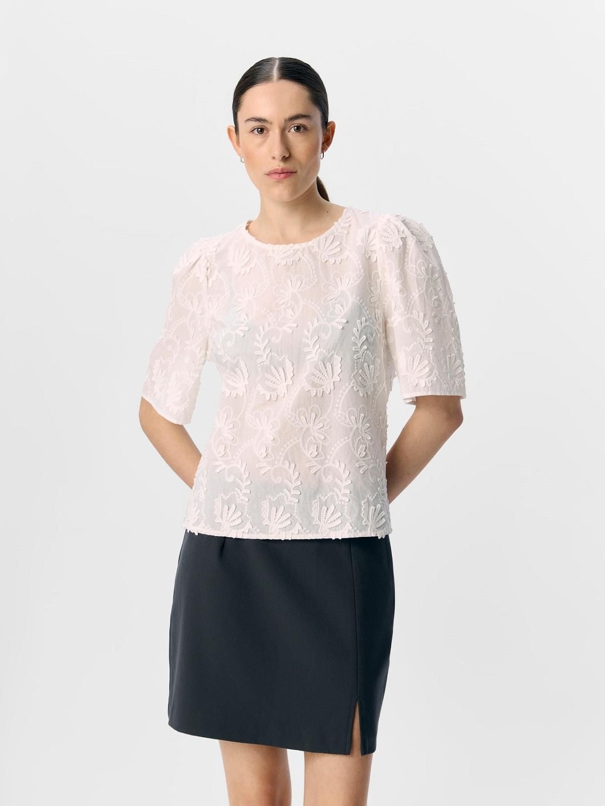 Object | Top Mya cloud dancer NOOS