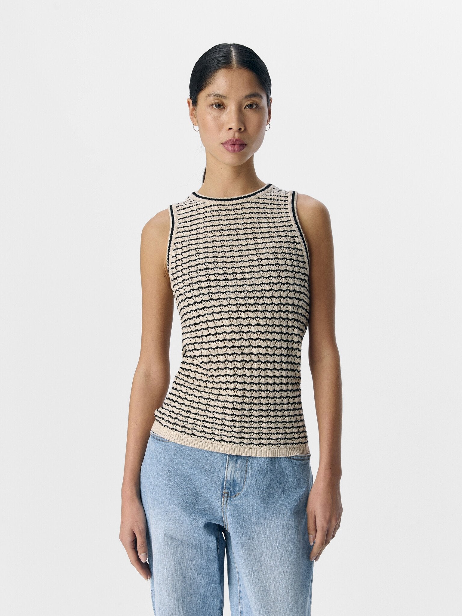 Object | Top Ester sandshell black