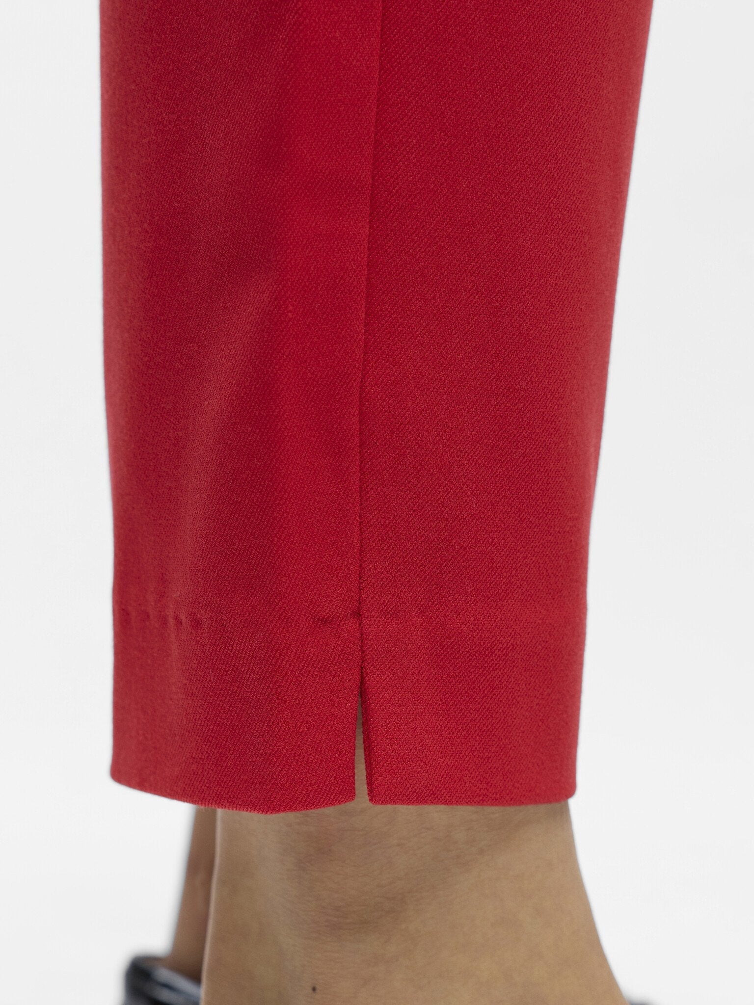 Object | Pantalon Lisa slim poinsettia NOOS