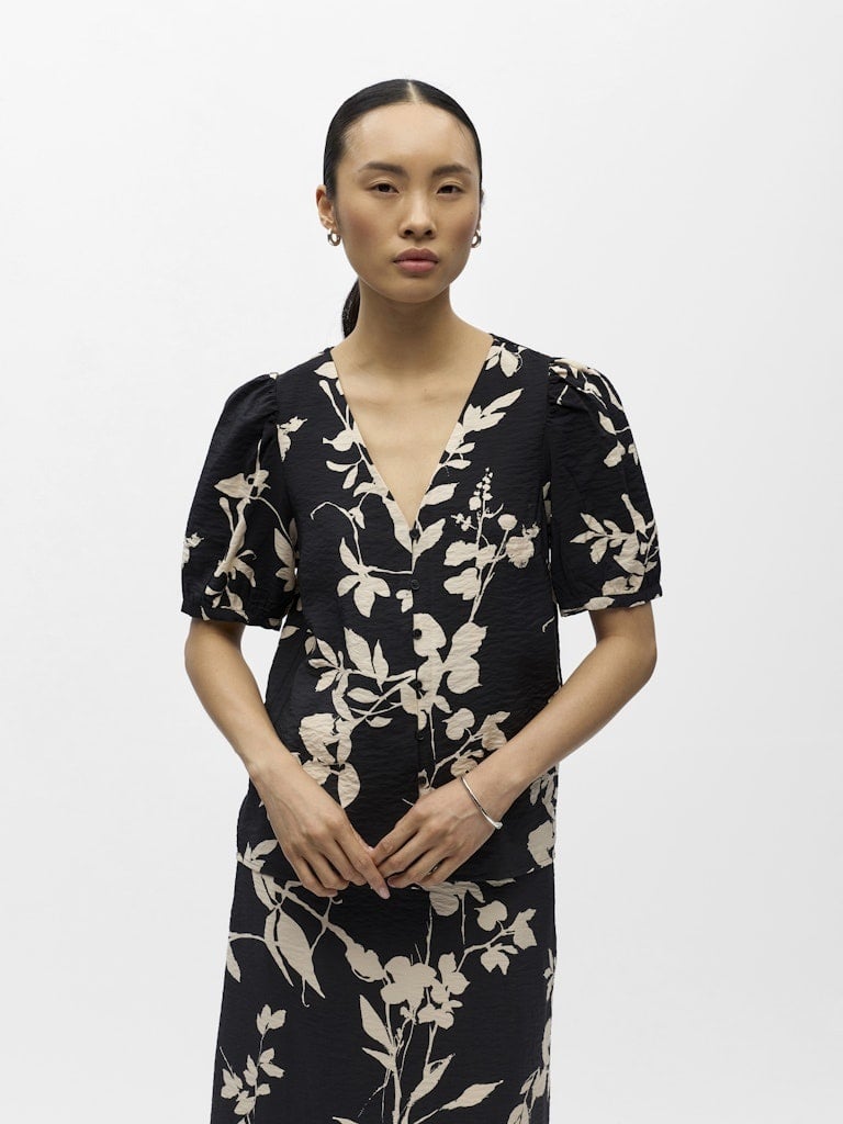 Object | Blouse Jacira black NOOS