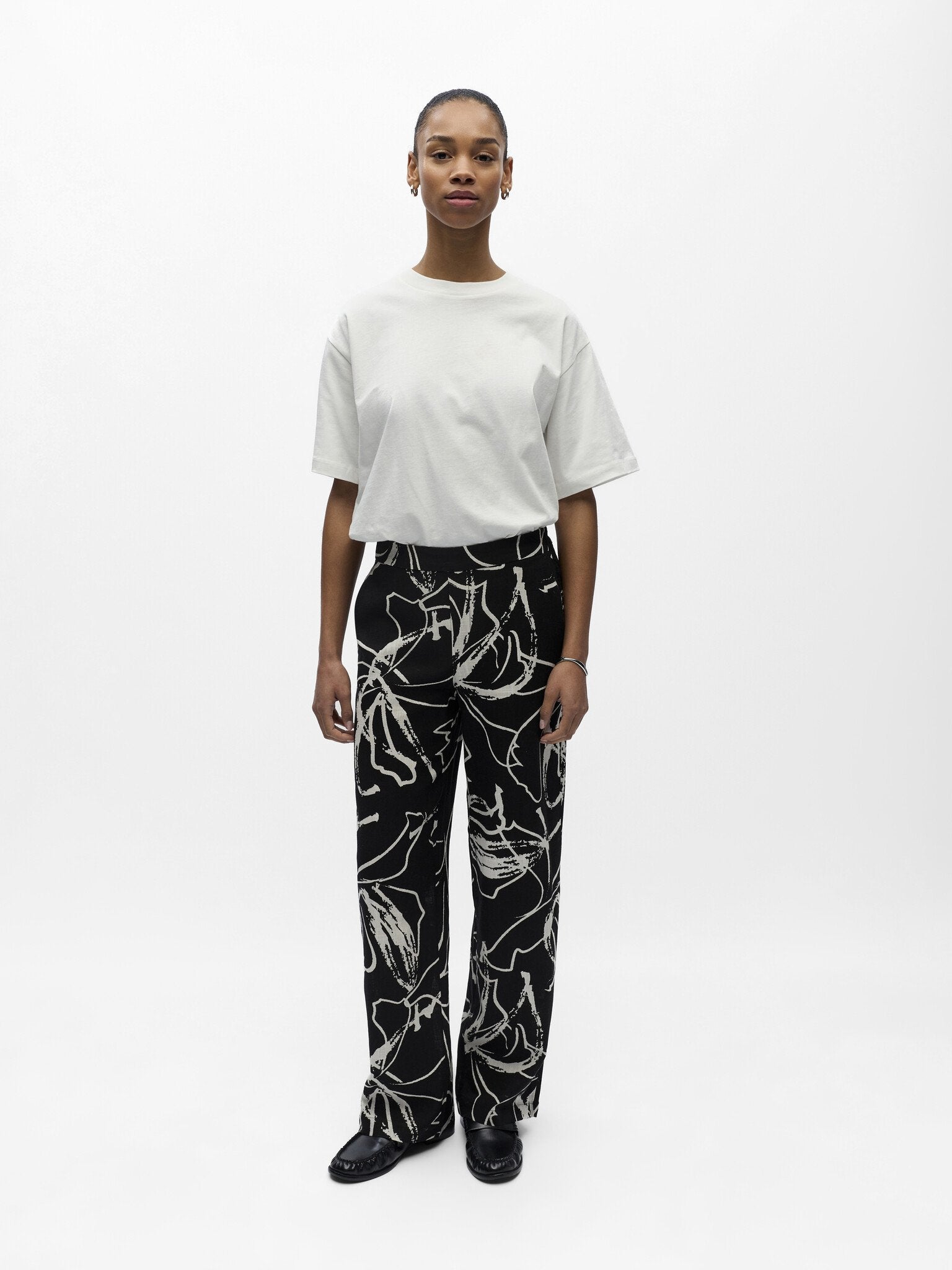 Object | Broek Sanne wide black sandshell