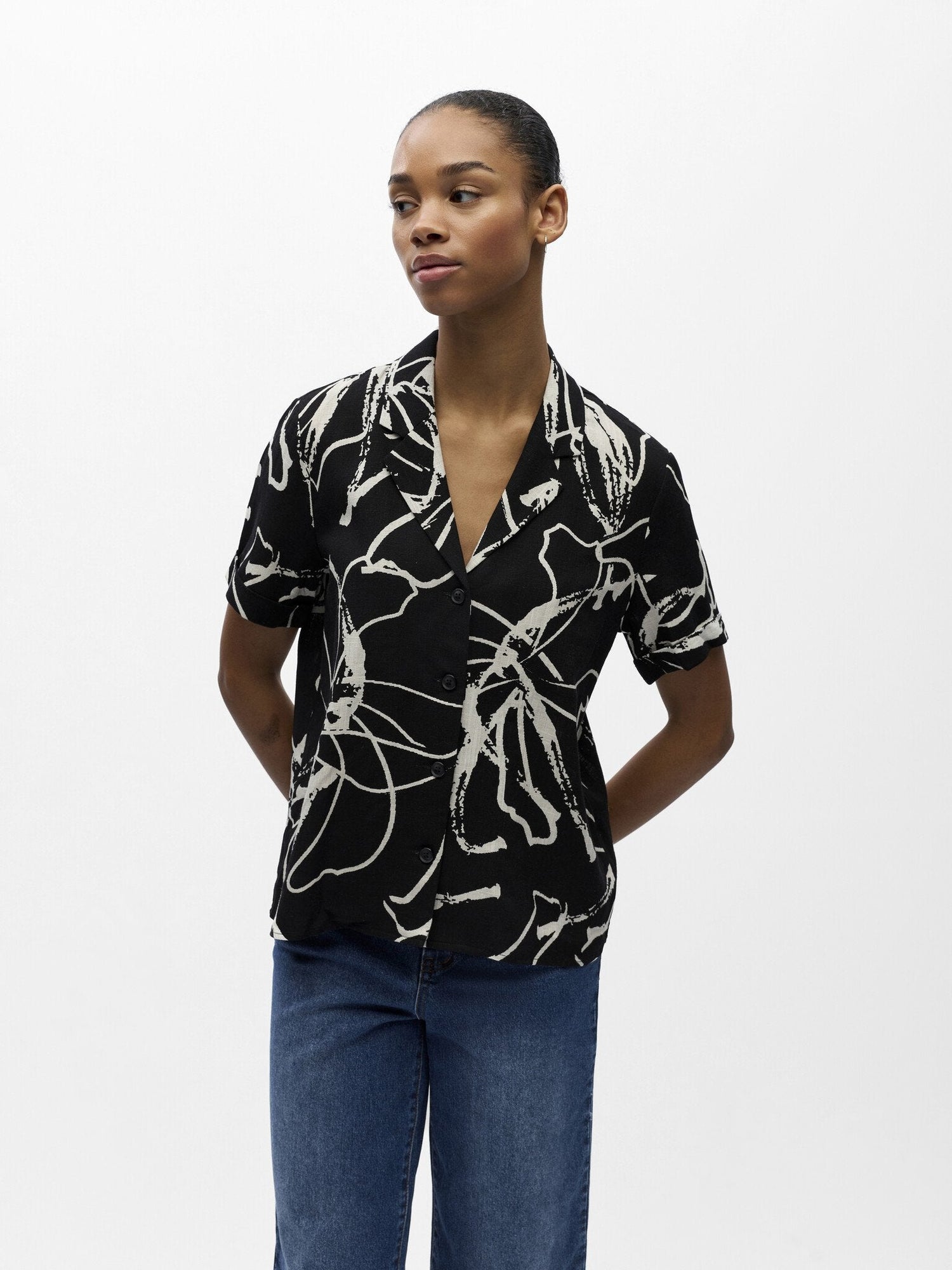 Object | Top Sanne black sandshell