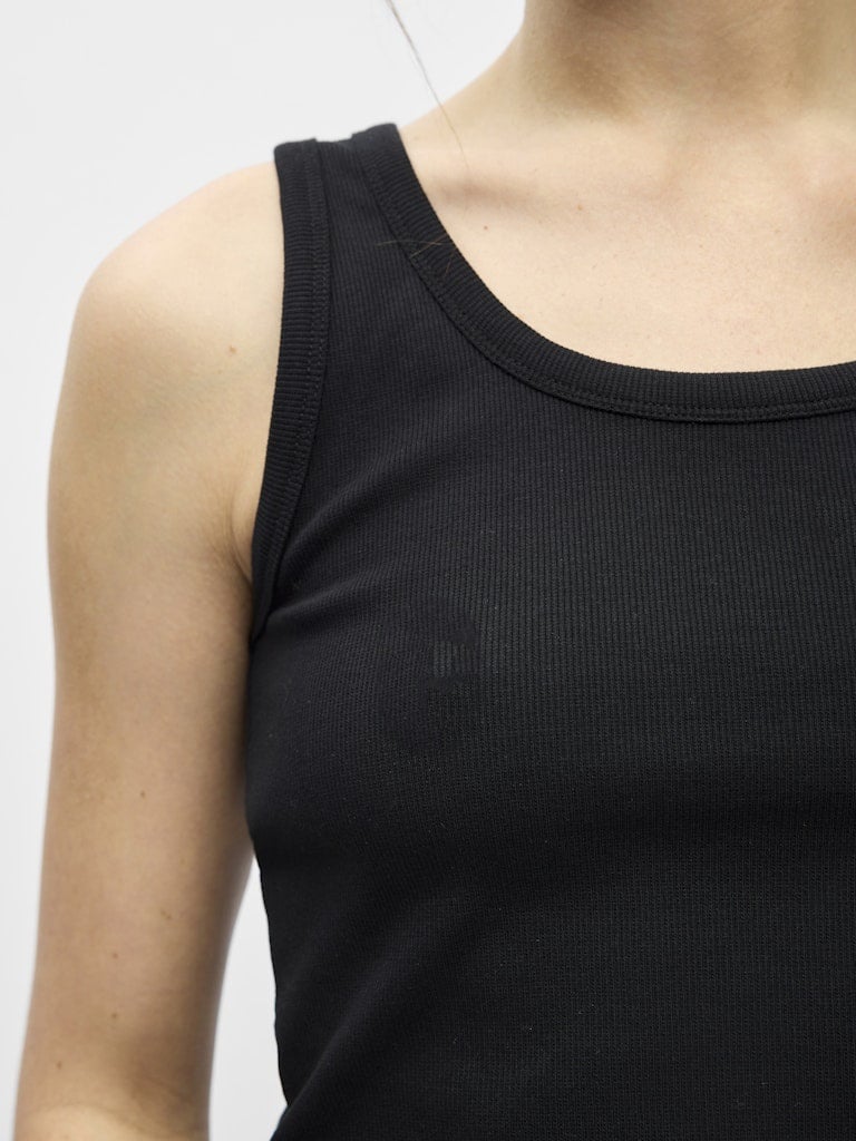 Object | Tanktop Moli black NOOS