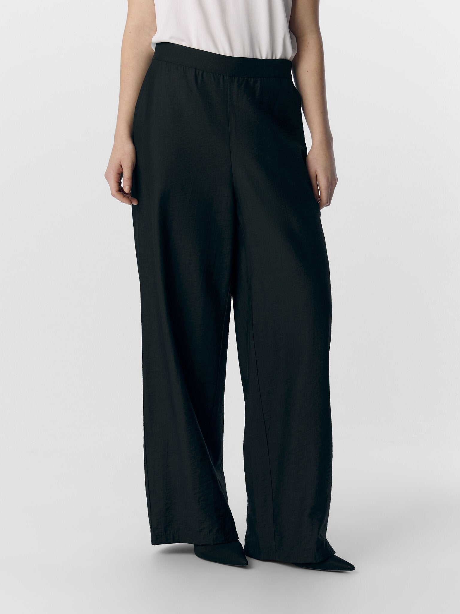 Object | Broek Yui black