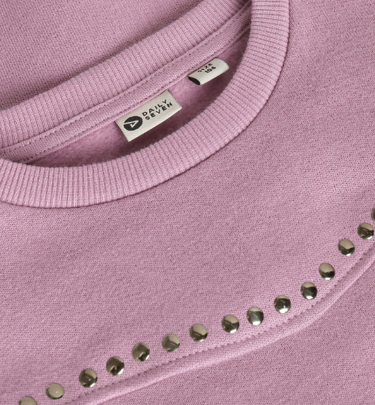Daily7 | Sweater studs valerian