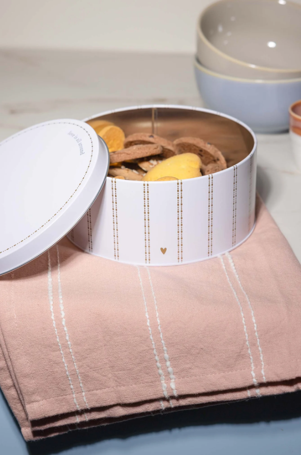 Zusss | Koekblik streep hartje love is all around
