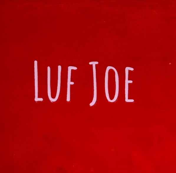 Yett | Tegeltje luf joe rood/babyroze