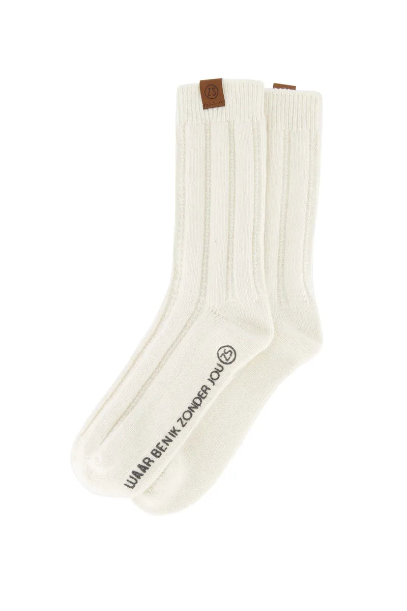 Zusss | Gebreide huissokken creme maat 35/38